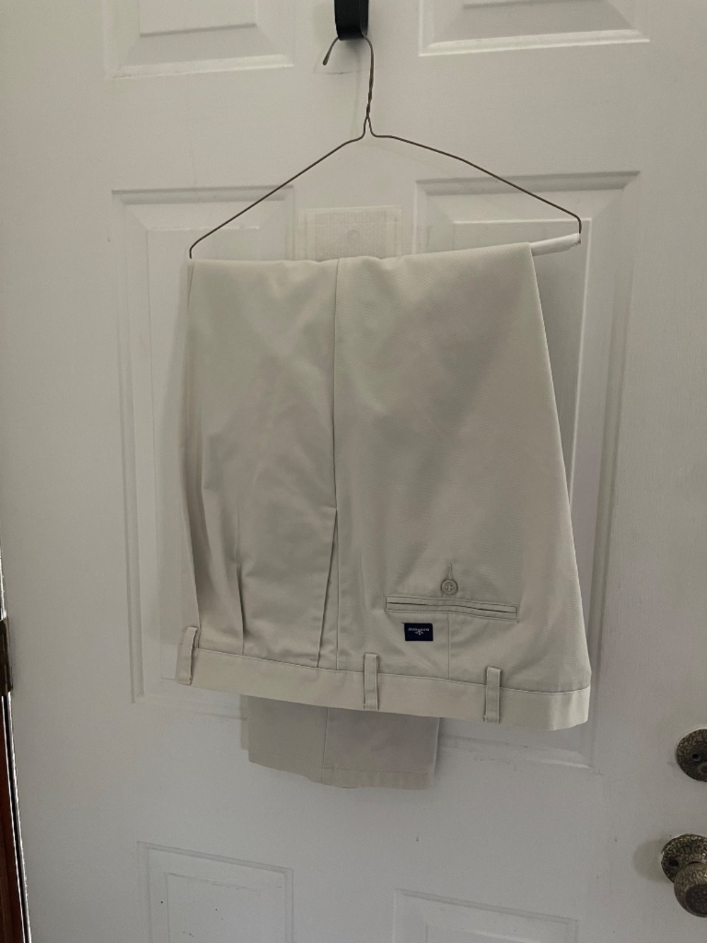 Dockers Mens Khaki Chino Pants 42x30 Pleated - Picture 7 of 15